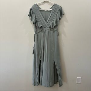 Baltic Born Jennifer V Neck Maxi Dress in Sage Green Flutter Sleeve Size L EUC